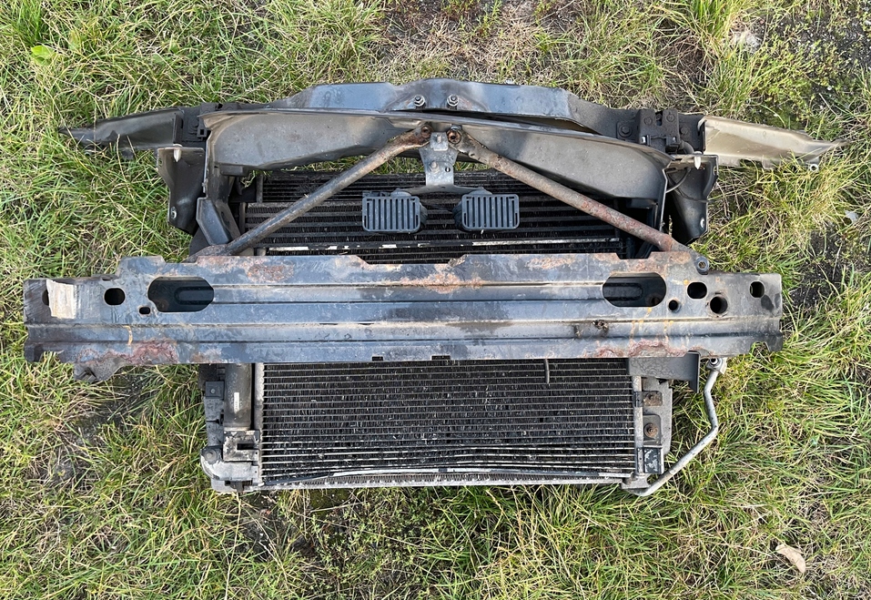 фото №1, Pas передній комплект радіатор вентилятор радіатор jaguar xf lift 2.2 x250