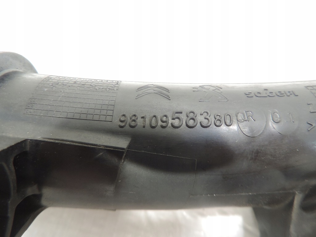 фото №3, Opel crossland 1,5 bluehdi труба шланг повітря 9810958380