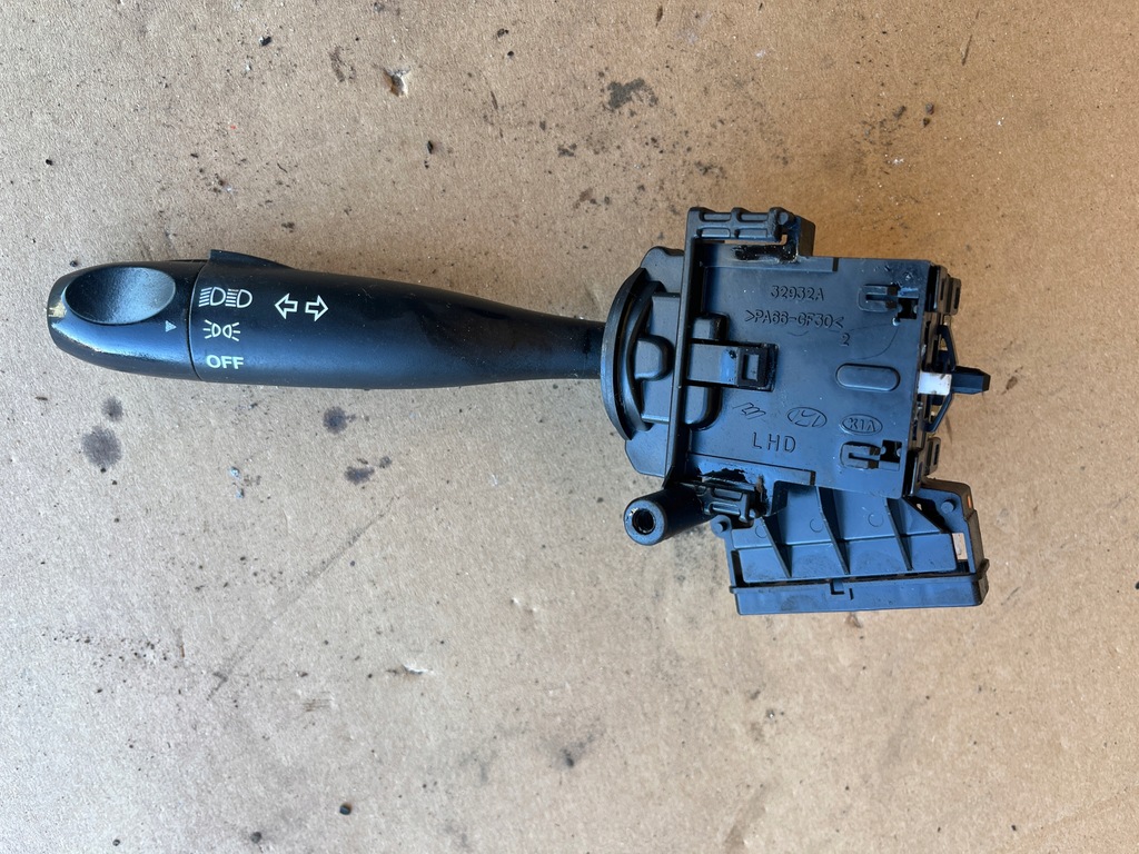 фото №1, Переключатель комбинированный света kia rio ii 2005-2011 32932a