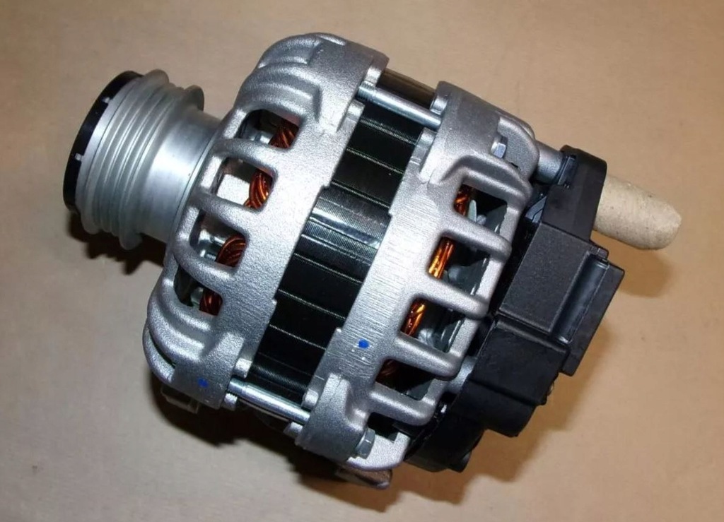 фото №4, Генератор r clio iv 1.2 16v,d logan ii 231001107r