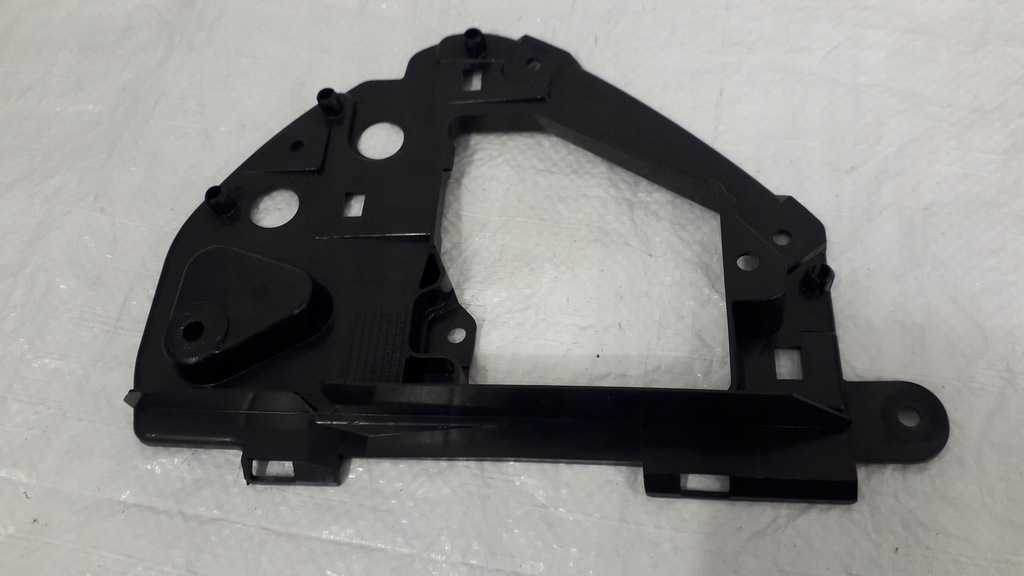 фото №15, Рамка предохранителей audi a3 8l leon 8l0858387a