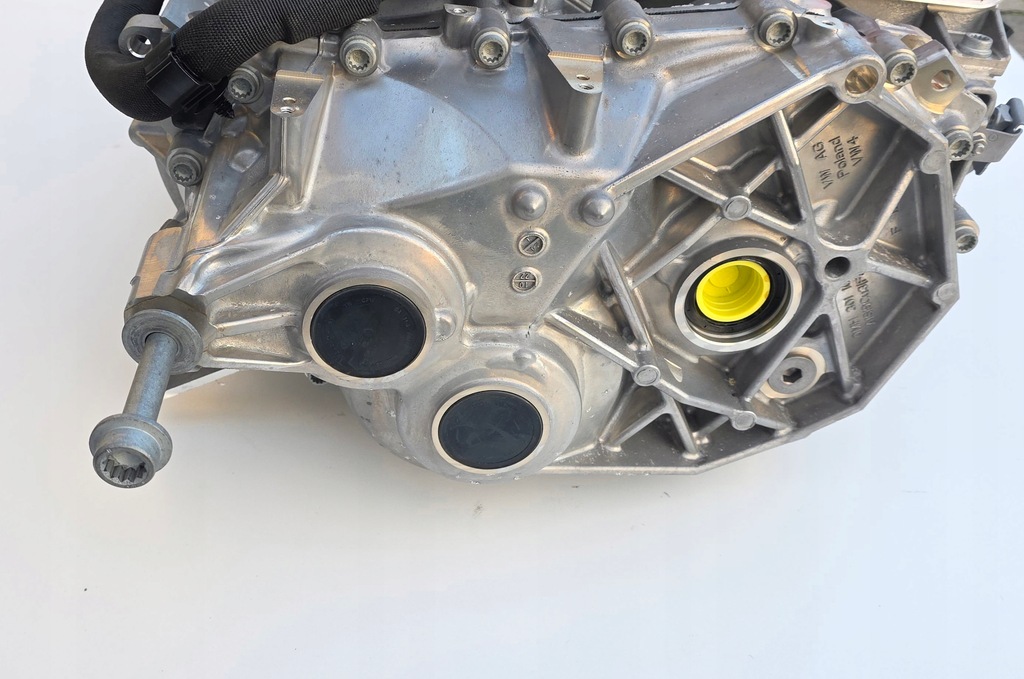 фото №12, Двигун електричний ebja 204km коробка передач передач uyx audi q4 35 e-tron 23r.