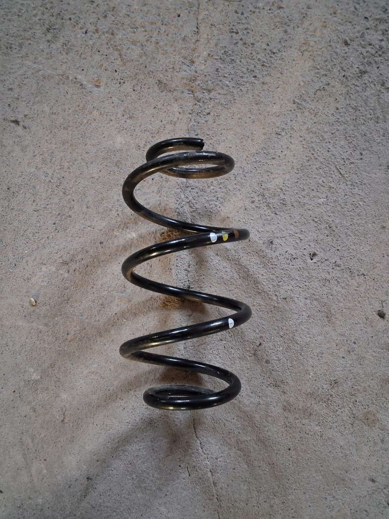 фото №1, Mercedes gla h247 пружина задняя