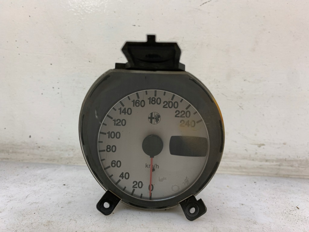 фото №1, Счетчик приборы alfa romeo оригинальный номер 60658100