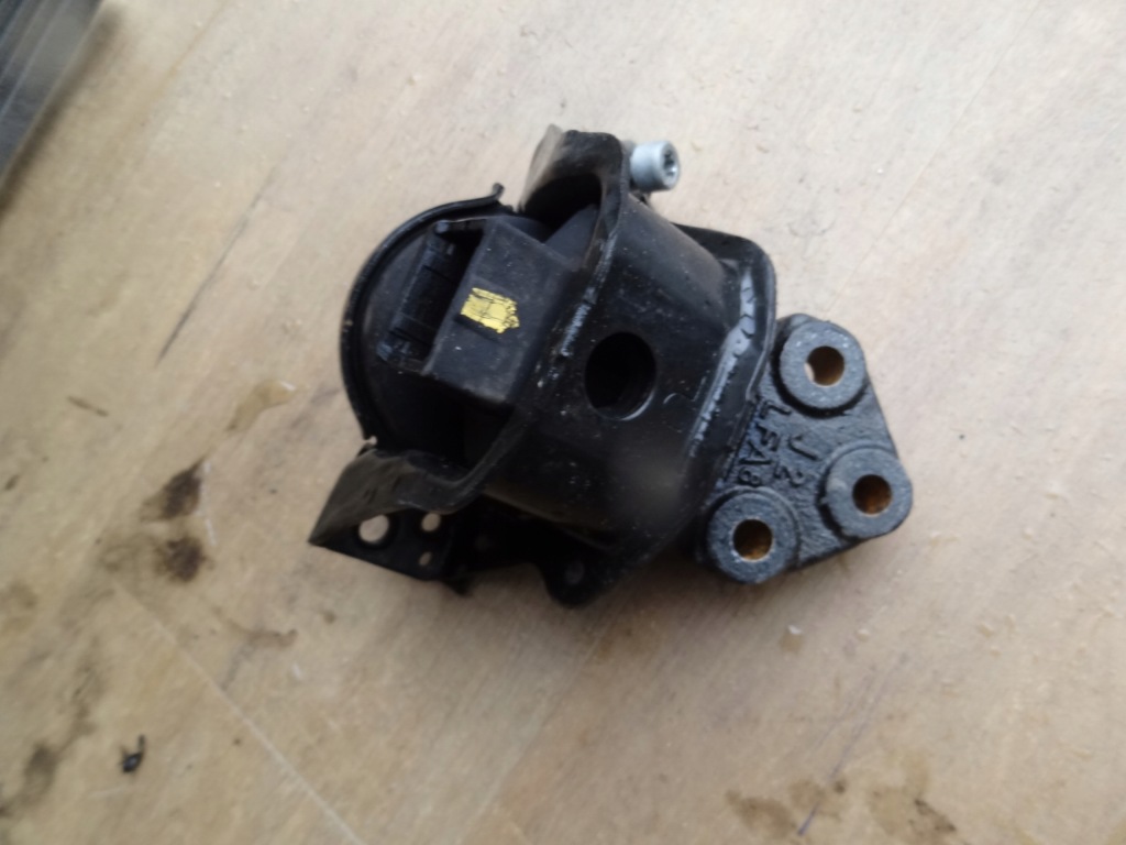 фото №1, Citroen c-elysee 2015 1,6 16v подушка двигателя org