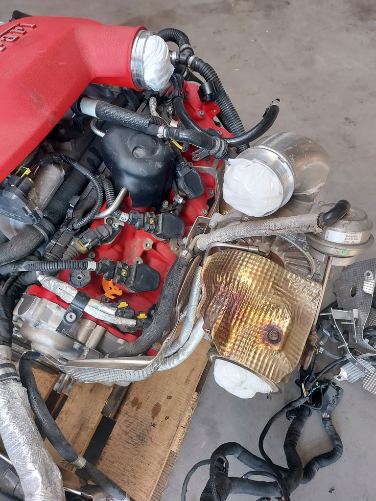 фото №12, Двигун ferrari f8 spider 3.9 kompletny