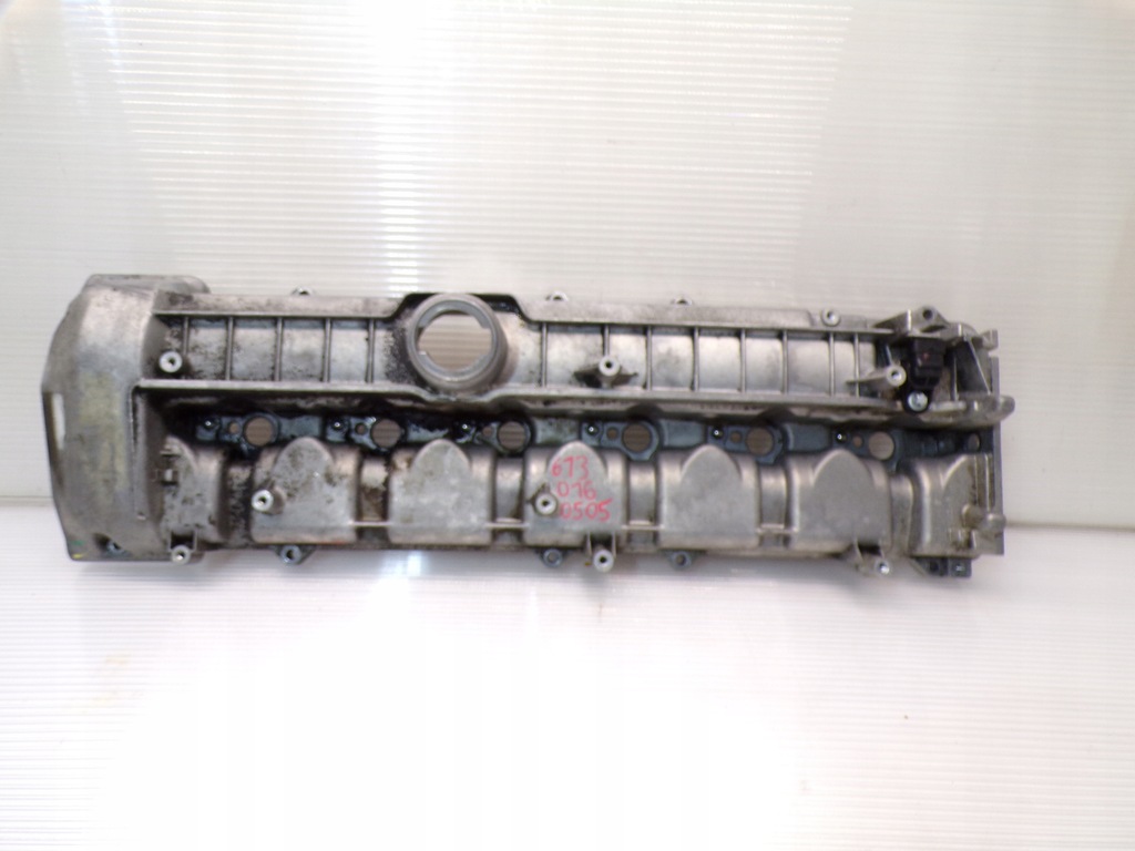 фото №1, Крышка клапанов mercedes w211 w210 3.2 cdi 6130160505