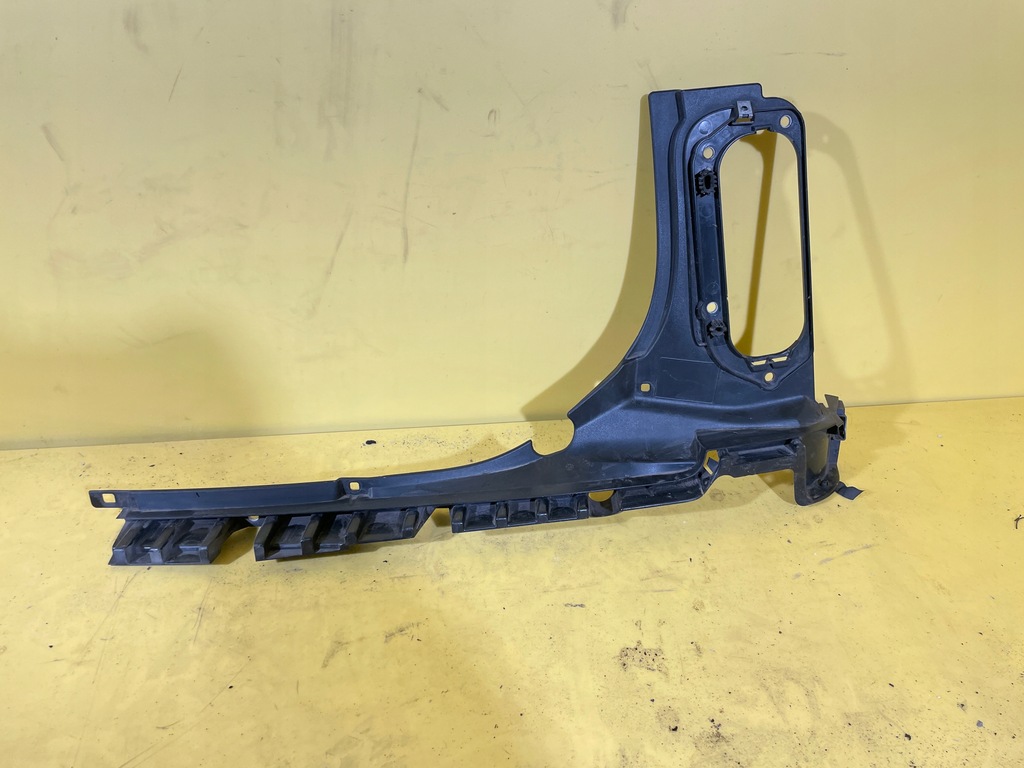 фото №1, Mini cooper clubman r56 - напрямна бампера правий задня