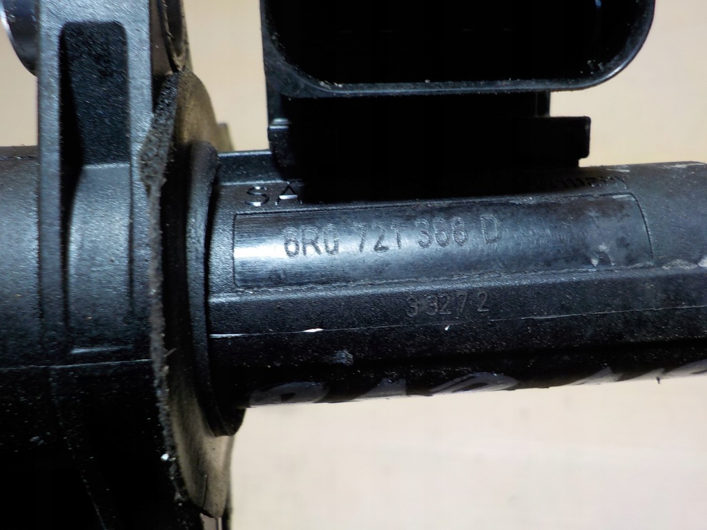 Rapid ii 1.6 tdi помпа сцепления 8r0721388d Оригинал