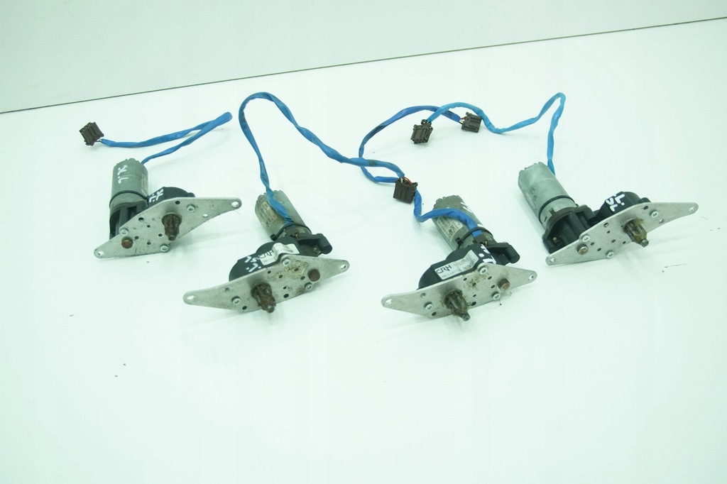 фото №1, Моторчик сидіння lewego правого a2308201142 mercedes sl r230 02