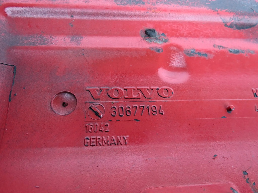 фото №16, Корпус фильтра воздуха 30650076 volvo s40 ii v50 2.4b