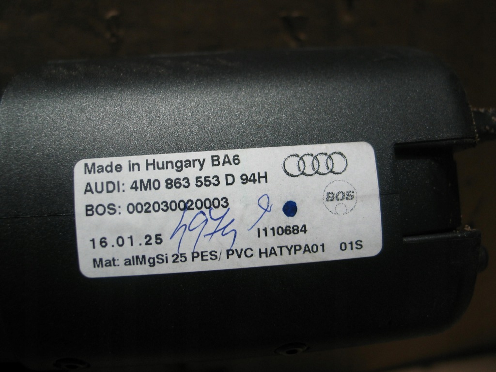 Шторка багажника audi q7 4m 4m0 рестайлінг  19r- 4m0863553d як нова 2025r. Доставка
