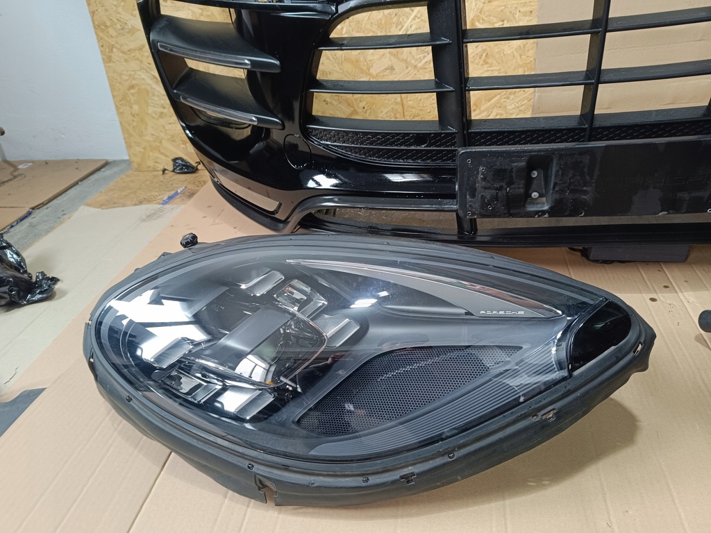 фото №7, Перед капот бампер лампи macan 95b turbo