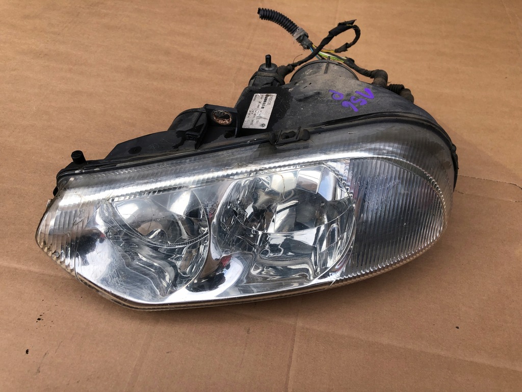 фото №1, Права лампа перед передня alfa romeo 156 kombi 97-03 60620135