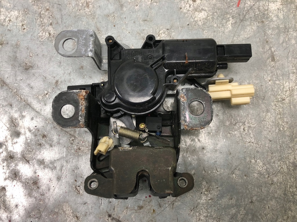 фото №5, Mazda rx-8 rx8 замок засов крышки багажника