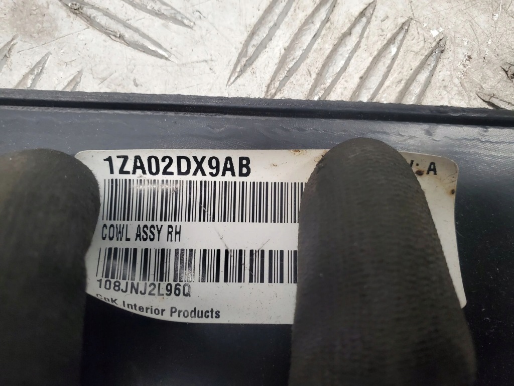 фото №5, Dodge challenger 1za02dx9ab права сторона пороги