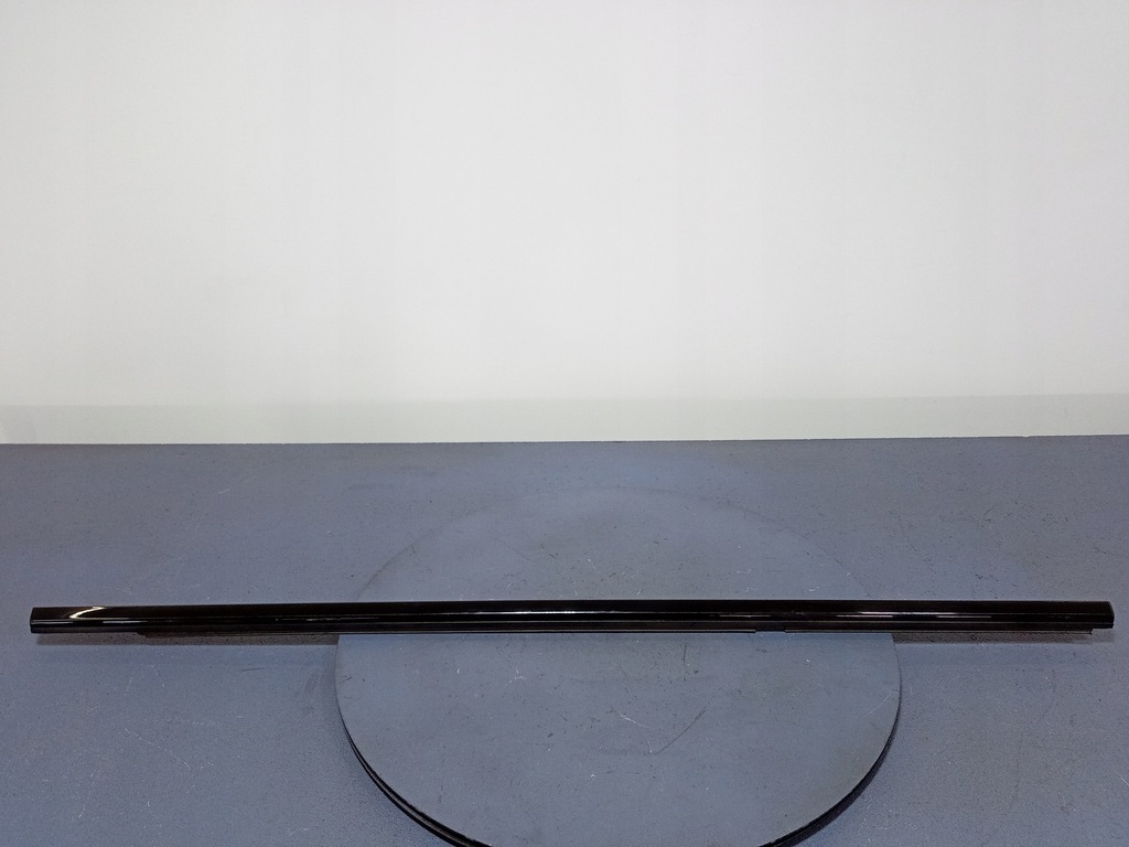 фото №1, Opel insignia b kombi молдинг дверь правый задняя