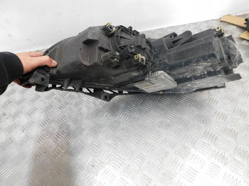 фото №6, Лампа права ксенон mazda 6 02-