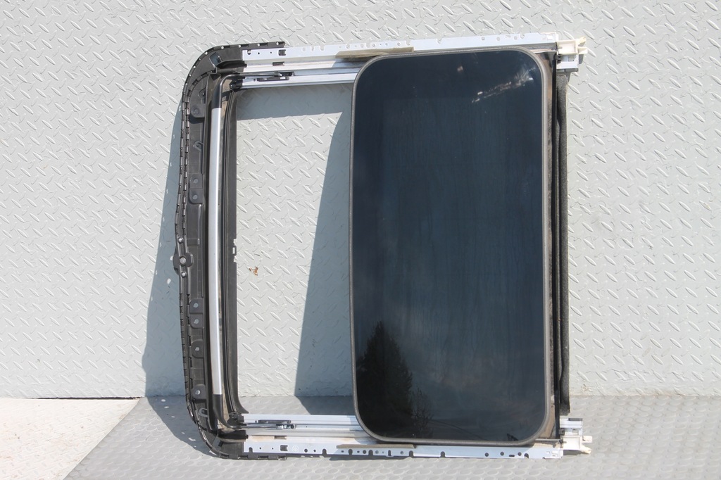 фото №1, Люк outlander iii 12-22 b22