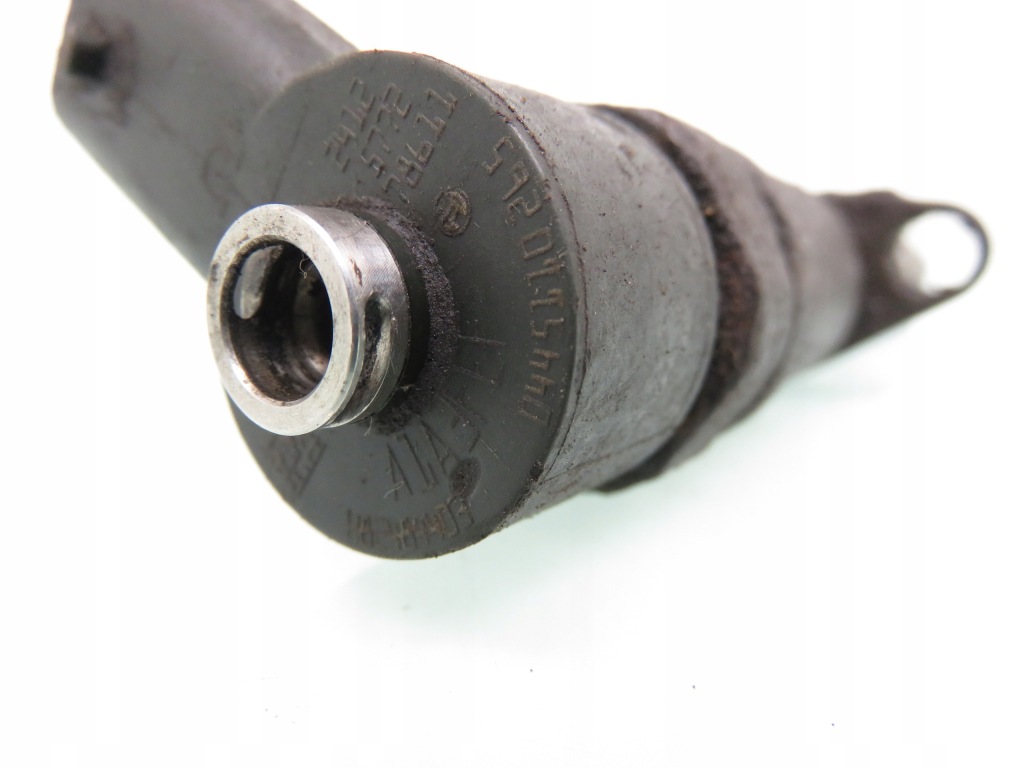 фото №2, Форсунка renault master ii 2.5 d 0445110265