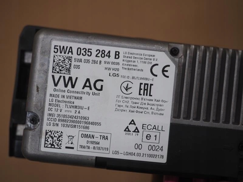 фото №4, Модуль услуг on-line vw t-roc 1.0 tsi 5wa035284b