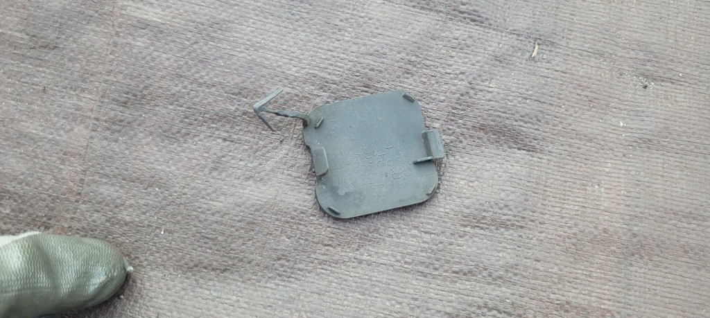 Mazda 6 gr1a50a11 заглушка фаркоп бампера перед Цена