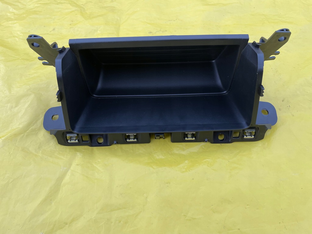 фото №2, Peugeot 208 ii бардачок 2022 rok