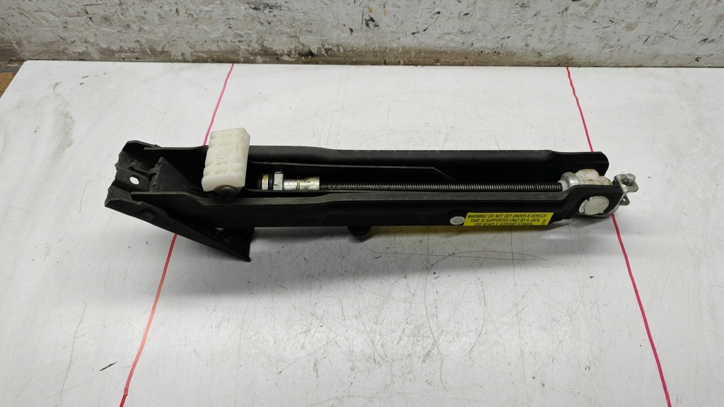 фото №1, Домкрат do kół подъемник mercedes w251 w164 ml gl r klasa a1645800018