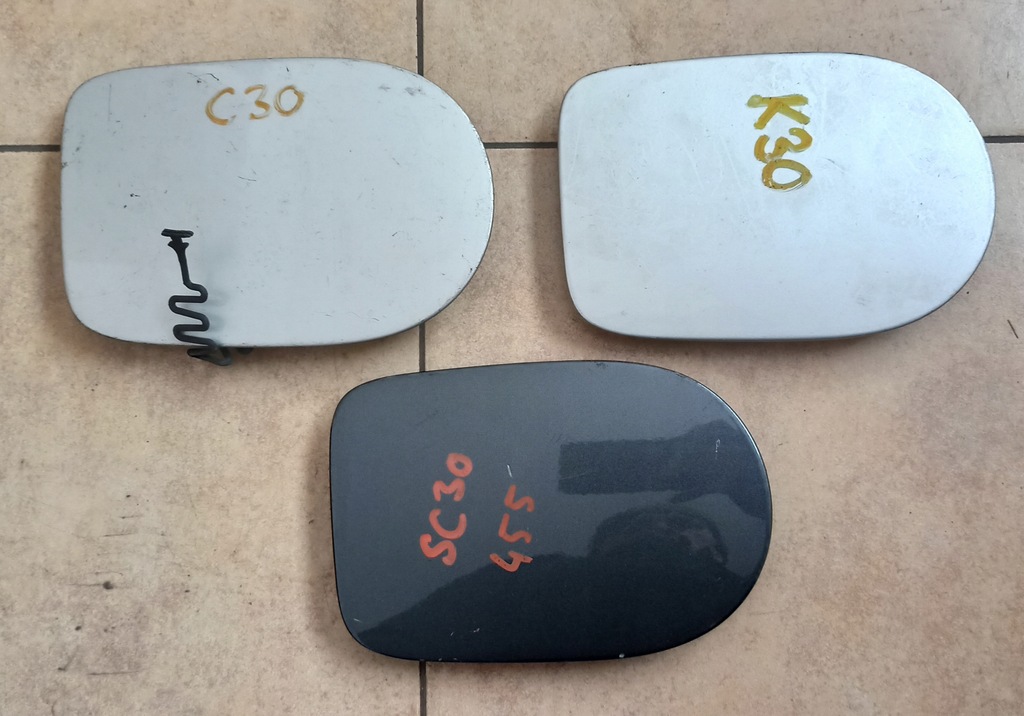 фото №1, Volvo c30 кришка заливної пального петля