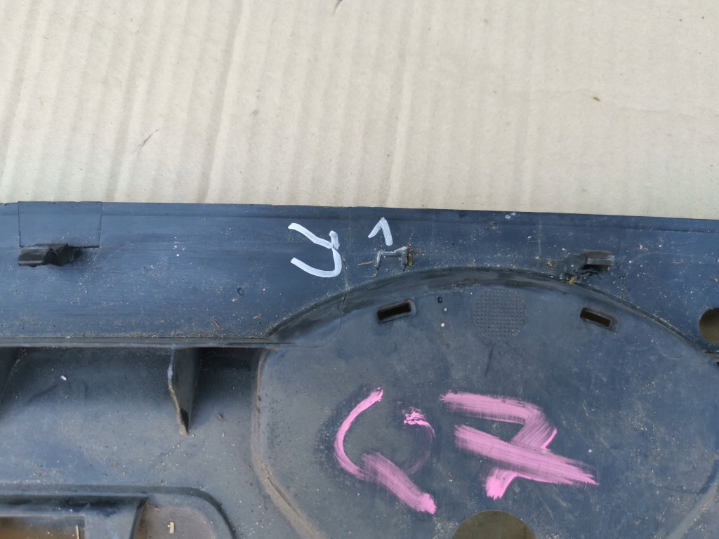 Решётка  накладка накладка верхний поперечина audi q7 4m 15-19 Цена