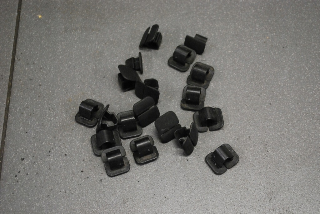 фото №11, Шумоизоляция капот audi a6 c5 allroad клипсы