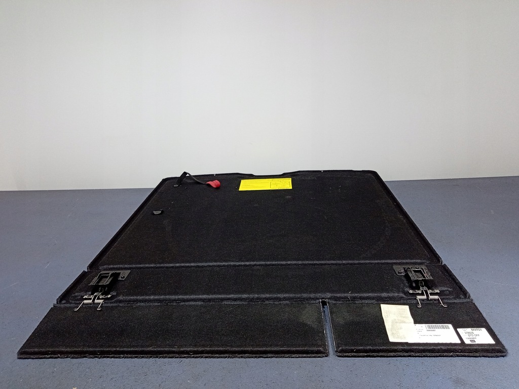 фото №4, Volvo v50 lift обшивка багажника 39999987