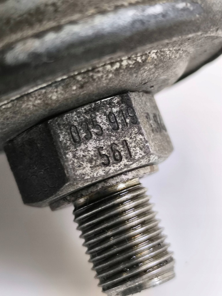 Датчик давления масла audi 80 90 s2 b4 035919561 с Разборки