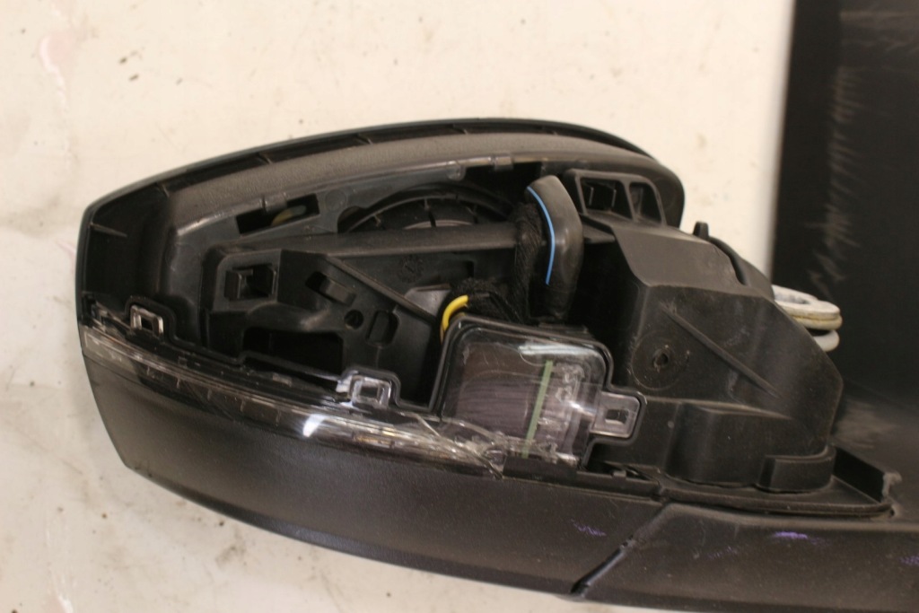 фото №4, Правое зеркало vw up lift e-up 23r. eu 6 pin