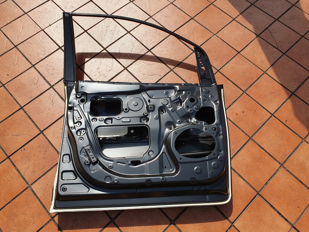 фото №14, Toyota sienna 2015-20 дверь передние левая