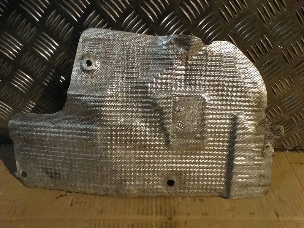 фото №1, Idealna защита тепловая подвеска audi q7 q8 1