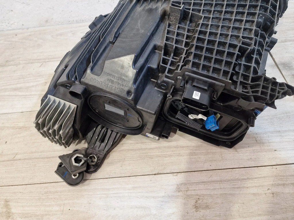 фото №13, Mercedes eqs suv x296 лампа правая лампы передние digital light