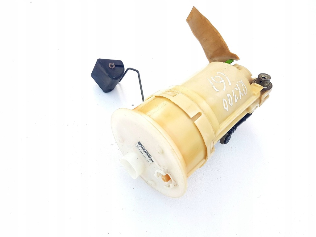 фото №1, 2002 lexus rx 300 насос пального 7702048040