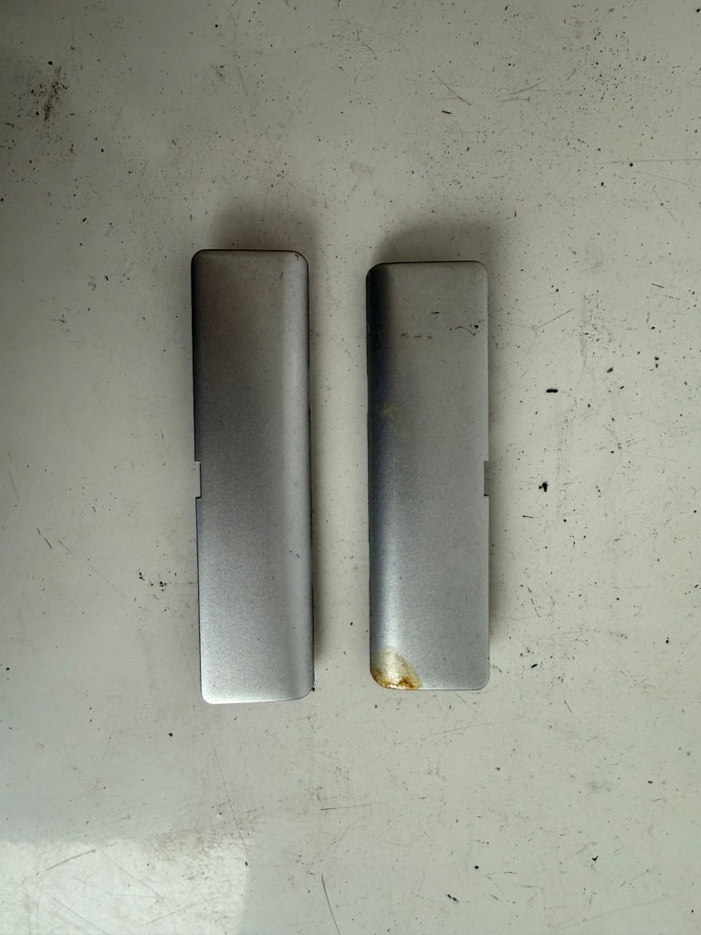 Купить Toyotaavensis t27 заглушка рейлинг защита задний  левая правая 09-15