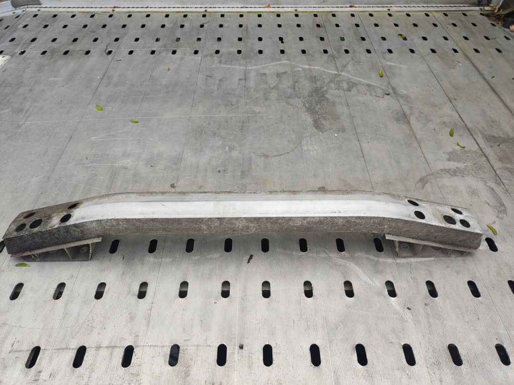 фото №1, Lexus is ii балка бампера задня задня 05-12