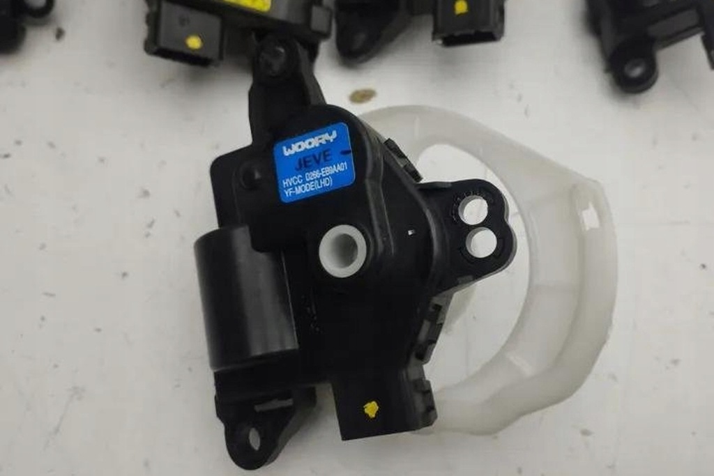 фото №12, Клапани керуючий обігрівачі tesla model s d332ck8aa04 electric 225kw 2014