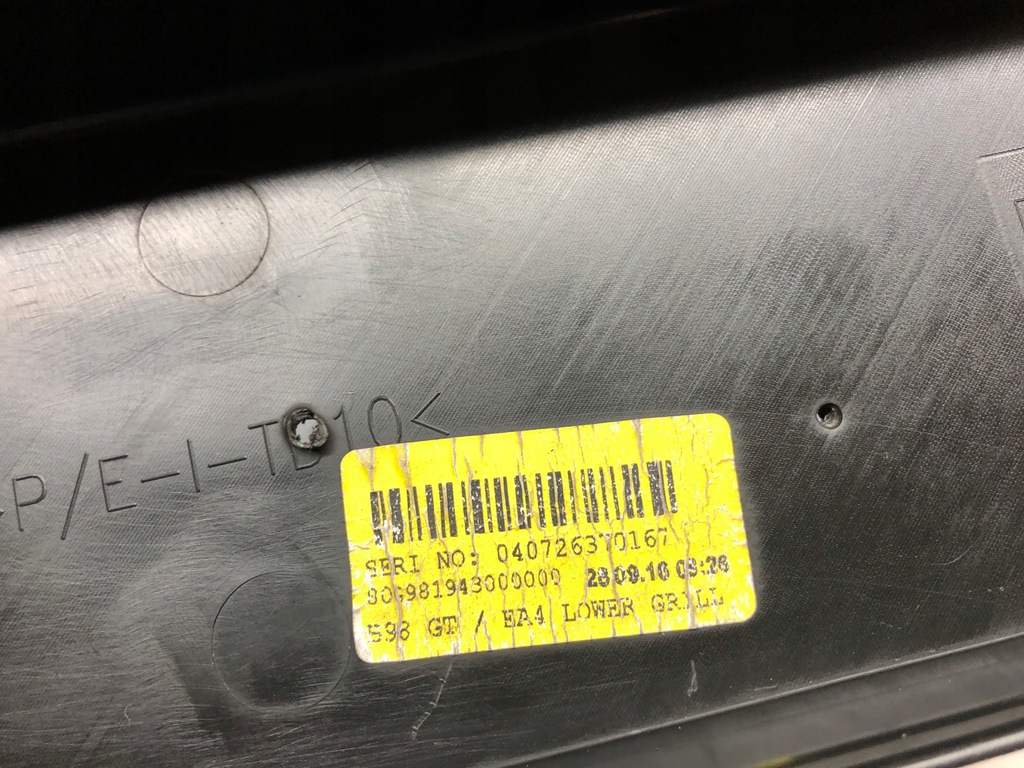 фото №9, Renault clio iv gt средняя решётка бампера 622540754r