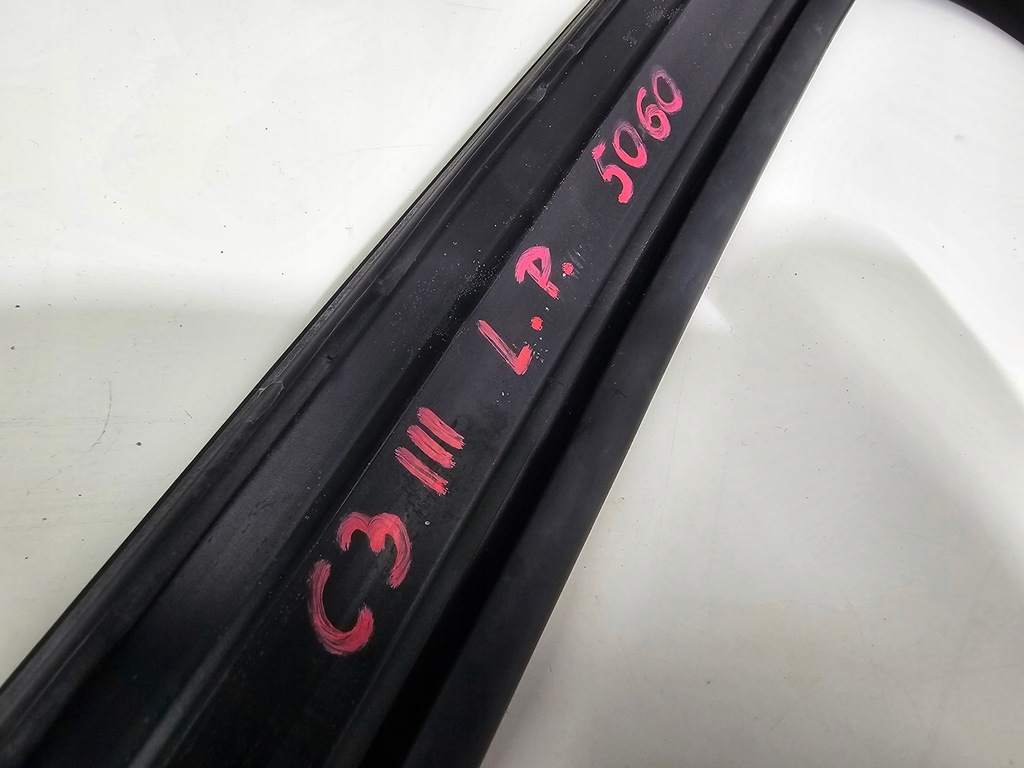 фото №5, Прокладка рамка дверь левый перед citreon c3 iii 16- ktvd #5060