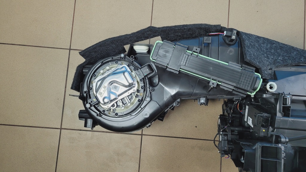 фото №9, Mercedes w206 c220 отопитель воздуходувка a2069064401 a2068300400