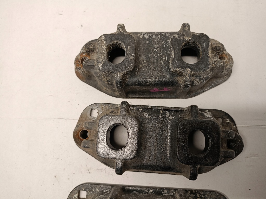 фото №6, Кронштейн кронштейн аккумулятора renault zoe