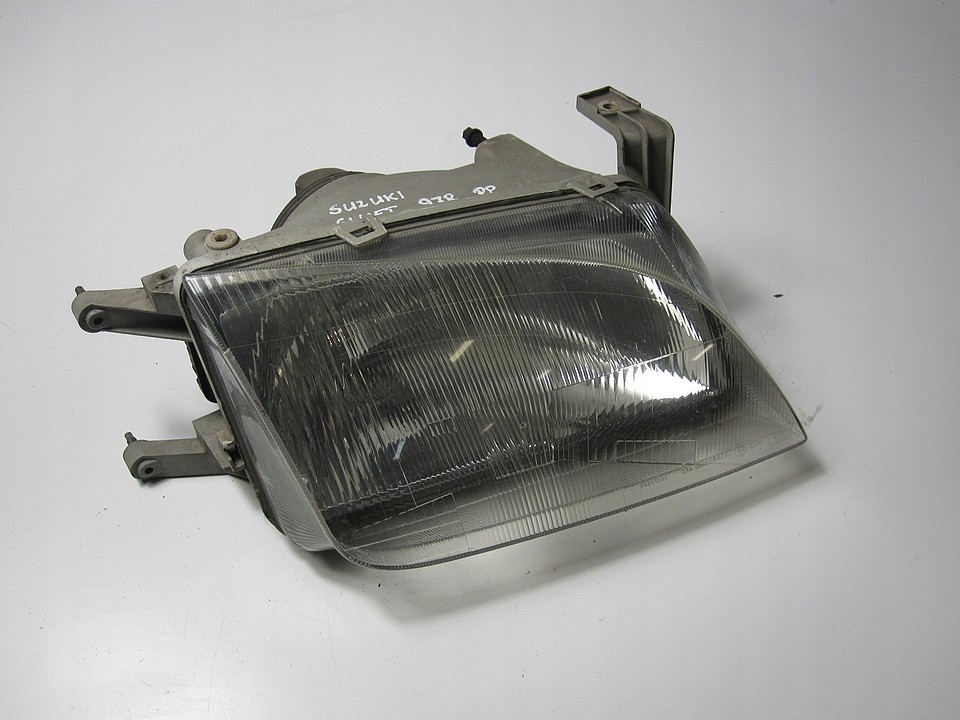 фото №1, Лампа передняя правая фара suzuki swift 97r
