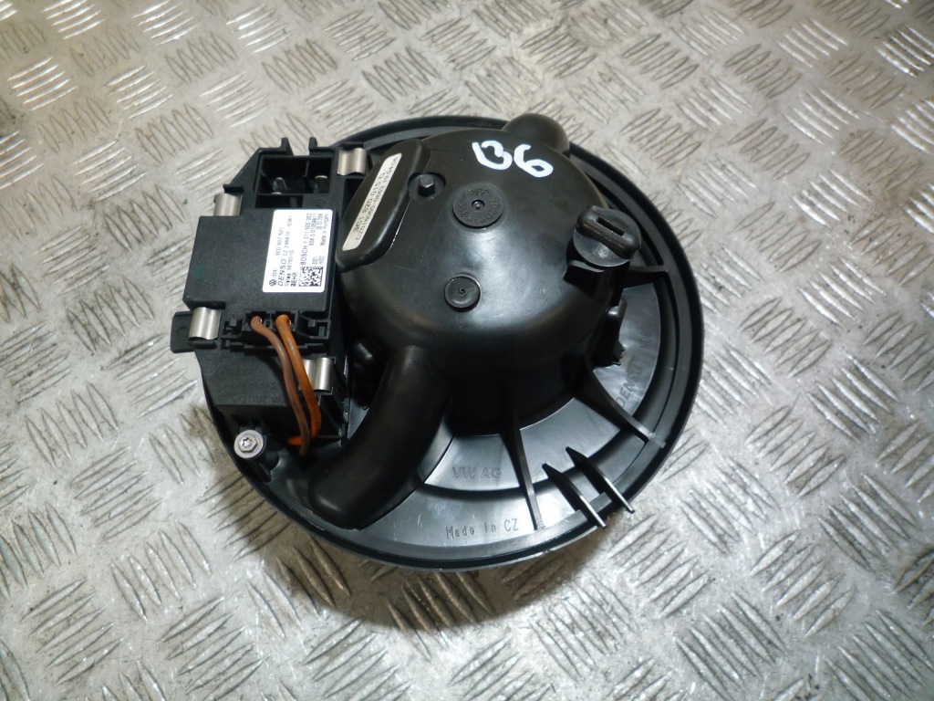Купить Вентилятор обдув passat b6 3c1820015g