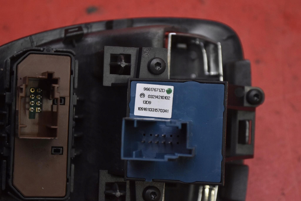 фото №9, Важіль кнопка механізм гальма ручного 9687473180 citroen c5 ii x7