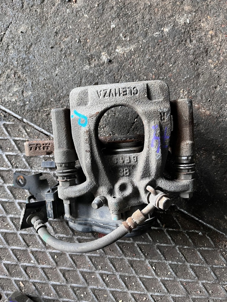 фото №1, 13 renault koleos ii суппорт тормозной tr 32353310c