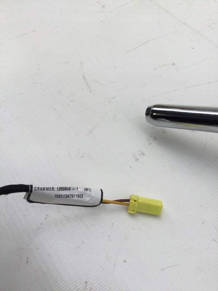 фото №3, Подголовник передний кожа mercedes ml w 164 r w251 orginał